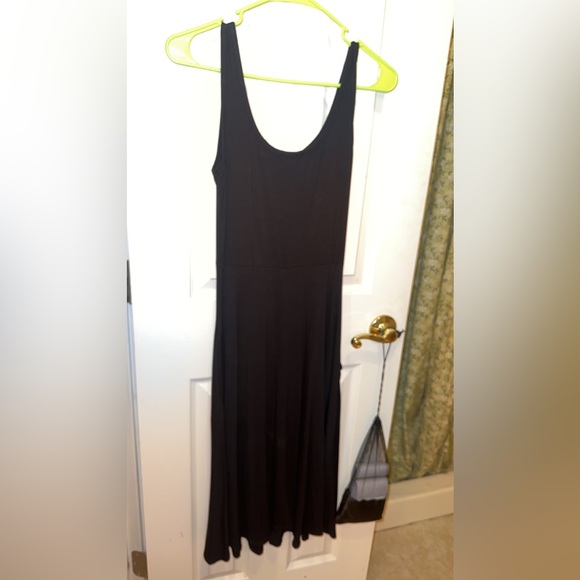 Ophelia Rae midi dress with pockets. Size Small. - Picture 2 of 3